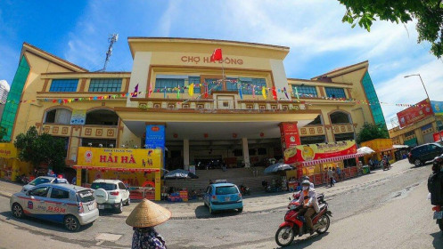 Hà Nội: Lừa bán ki ốt treo biển “công an phường” để chiếm đoạt tiền