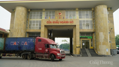 Kim ngạch hàng hóa qua cửa khẩu Hoành Mô (Quảng Ninh) đạt trên 17 triệu USD