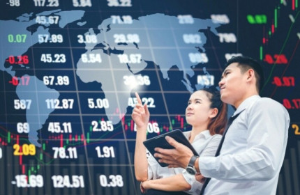 HNX-Index tăng phiên thứ 4 liên tiếp, VN-Index giảm nhẹ trong nỗi lo khối ngoại bán ròng