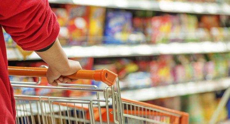 8 mẹo khi mua đồ ăn ở siêu thị giúp tiết kiệm được kha khá tiền mà chắc chắn nhiều người không để ý