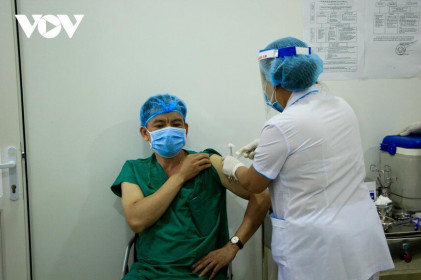 10 người gặp phản ứng phụ sau tiêm vaccine phòng Covid-19 tại Gia Lai