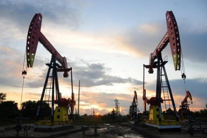 Giá dầu thế giới tăng hơn 2% trong phiên 11/3 sau khi Mỹ chính thức có gói kích thích kinh tế mới