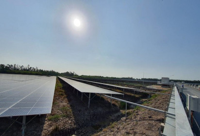 Nhà máy điện mặt trời 700 tỷ đồng ở Hậu Giang đi vào hoạt động