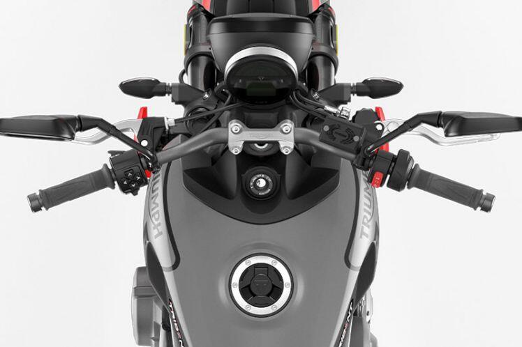 Cận cảnh Triumph Trident 660 2021: Giá gần 250 triệu đồng, so kè với Honda CB650R