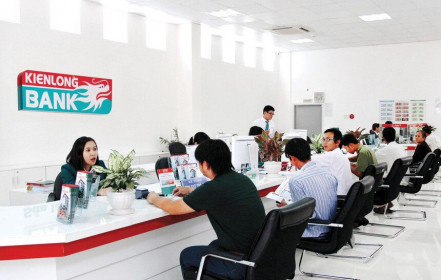 Cổ phiếu ngân hàng và bóng dáng “đại gia” bất động sản