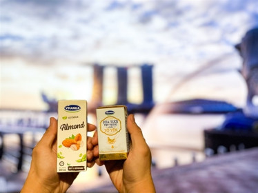 Vinamilk xuất khẩu sữa tươi chứa tổ yến đi Singapore