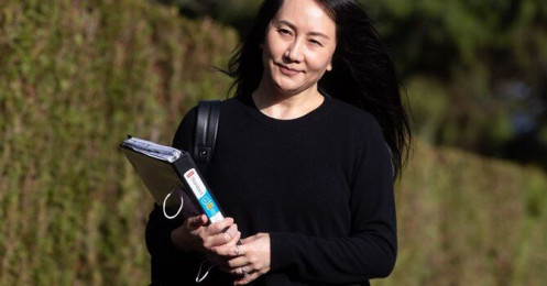 Luật sư đặt nghi vấn vì cảnh sát bắt bà Mạnh Vãn Chu xuất ngoại, “sống ẩn dật”