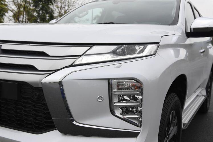 Đánh giá Mitsubishi Pajero Sport 2020, đối thủ của Toyota Fortuner, Hyundai Santa Fe