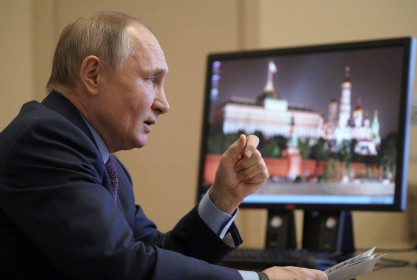 Ông Putin ký luật cho phép quan chức cấp cao giữ chức vụ đến sau 70 tuổi