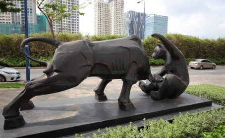 Sớm đưa Sở Giao dịch Chứng khoán Việt Nam vào hoạt động