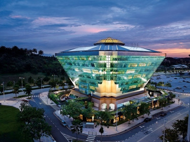 Tòa nhà kim cương siêu tiết kiệm năng lượng ở Malaysia