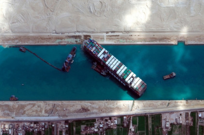 Bộ Công Thương: Rốt ráo gỡ khó cho hàng hóa xuất khẩu trước sự cố siêu tàu mắc kẹt tại kênh đào Suez