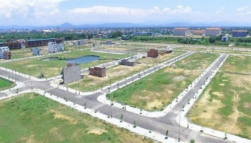 'Sốt đất’ khắp nơi: Bẫy thoát hàng của đội lái?
