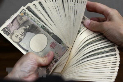 Thặng dư tài khoản vãng lai Nhật Bản giảm lần đầu tiên trong 7 tháng