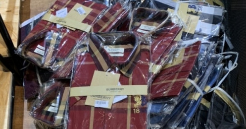 Vĩnh Phúc: Xử phạt  38 triệu đồng đối với hai cơ sở có hành vi giả mạo nhãn hiệu thời trang BURBERRY