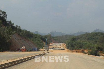 Kiến nghị gỡ vướng mắc dự án đường cao tốc Bắc - Nam qua Bình Thuận