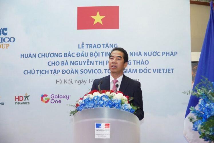 CEO Vietjet Nguyễn Thị Phương Thảo nhận Huân chương Bắc đẩu bội tinh của Nhà nước Pháp trao tặng