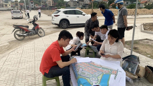 Quay cuồng trong cơn sốt đất tại Quảng Ninh