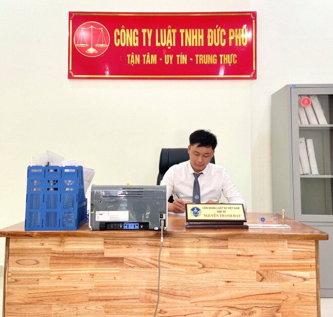 Sổ đỏ đứng tên chồng, khi bán nhà vợ có phải ký tên không?
