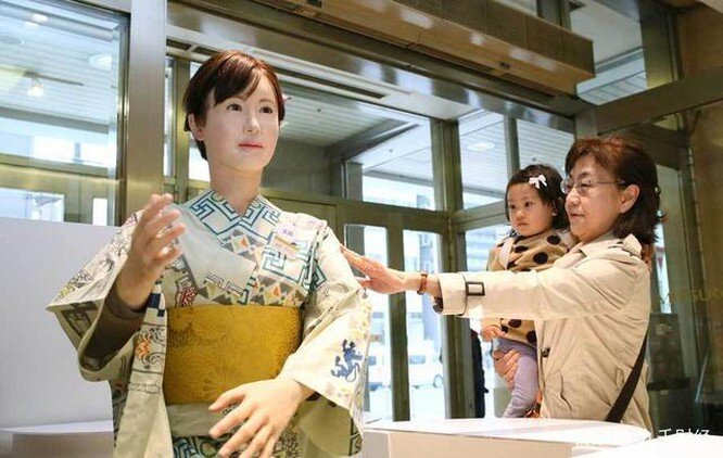 Tại sao người Nhật Bản lại "phát cuồng" với robot nữ?