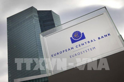 ECB duy trì lãi suất thấp kỷ lục