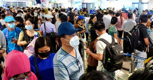 Sân bay nói 'xin - cho', bộ trả lời thế nào về chuyện ùn ứ ở Tân Sơn Nhất?