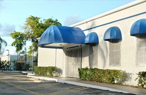 5 mẫu mái che cửa sổ được ưa chuộng hiện nay