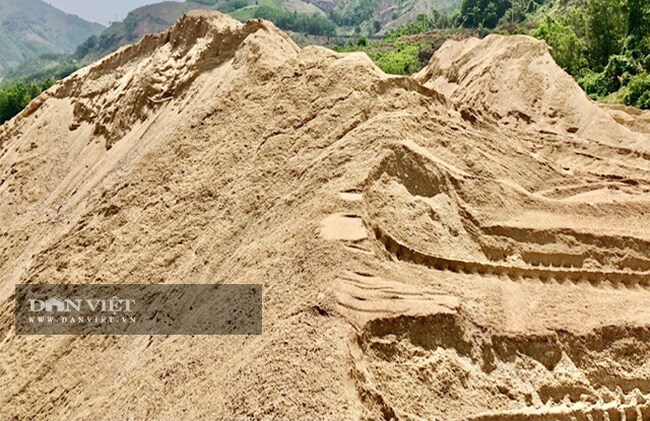 Quảng Ngãi: Giá cát đột ngột tăng gấp đôi là đang trở về giá trị thật của nó?