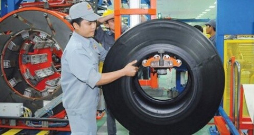 Vốn chảy vào sản xuất lốp xe