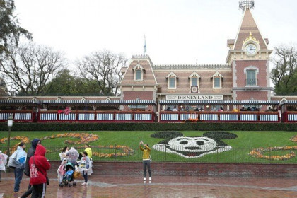 Công viên giải trí Disneyland tại California mở cửa trở lại