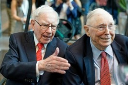 Những bài học đầu tư từ Warren Buffett và Charlie Munger vừa mới chia sẻ