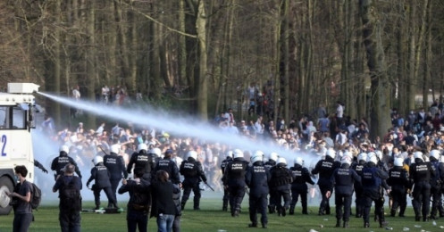 Bỉ bắt giữ hơn 130 người phản đối lệnh phong tỏa do dịch Covid-19