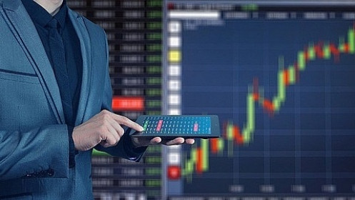 Chứng khoán đang giằng co