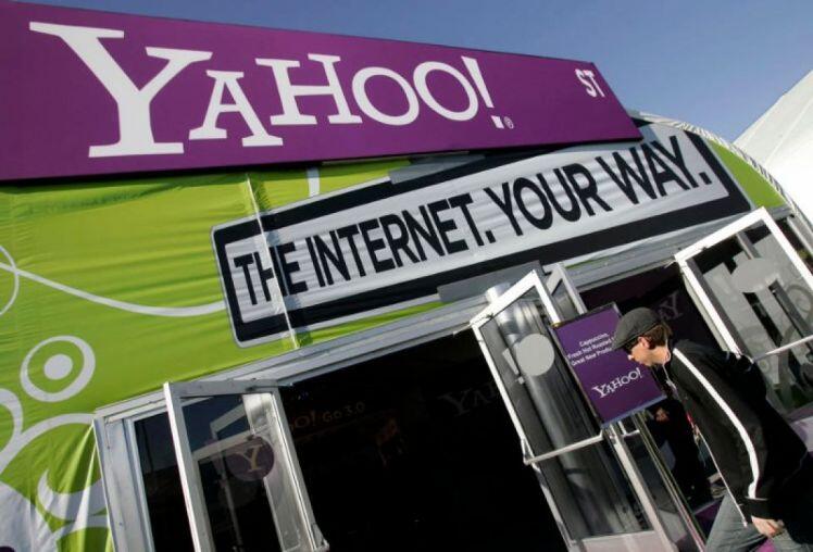 Yahoo "bán mình" cho đại gia với giá 5 tỷ USD  
