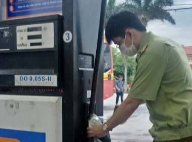 Nam Định: Ngăn chặn kịp thời hơn 20.000 lít dầu Diesel không đảm bảo chất lượng