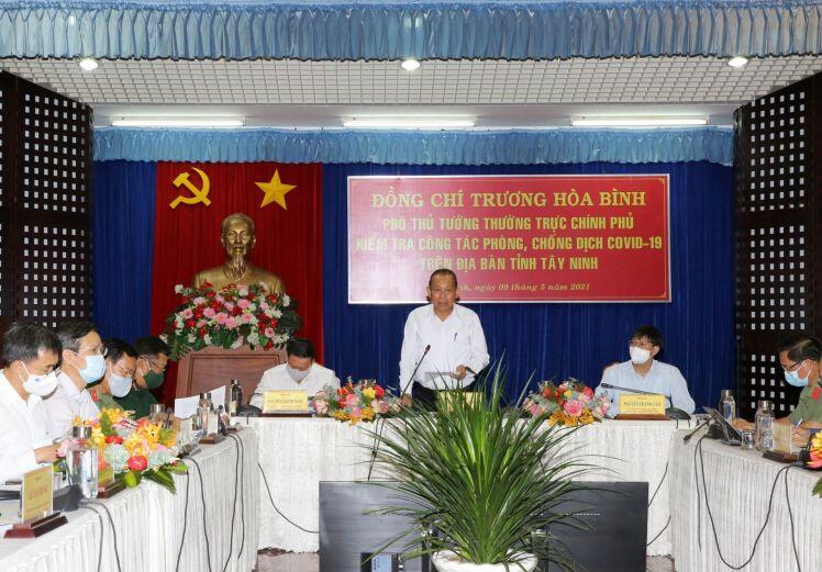 Thủ tướng Chính phủ Phạm Minh Chính triệu tập cuộc họp khẩn với 6 tỉnh biên giới Tây Nam về phòng chống dịch