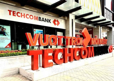 Techcombank trở thành ngân hàng có vốn hoá lớn thứ 2 trên sàn chứng khoán