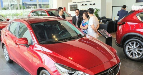 Bộ Tài chính bác đề nghị giảm nửa lệ phí trước bạ với xe hơi mới