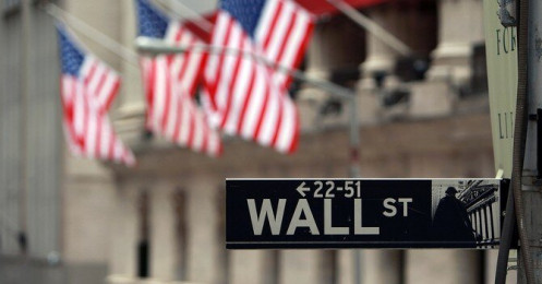 Nhà đầu tư đồng loạt bán cổ phiếu, Dow Jones sụt hơn 470 điểm