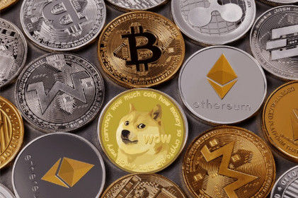 Giá Bitcoin hôm nay ngày 12/5: Bitcoin hồi phục trở lại, Ethereum lập đỉnh mới trên 4.300 USD, thời của các đồng tiền meme con chó lên ngôi