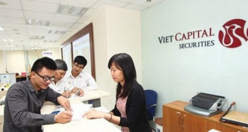 Chứng khoán Bản Việt bán hết 500 tỷ trái phiếu với lãi suất 8%