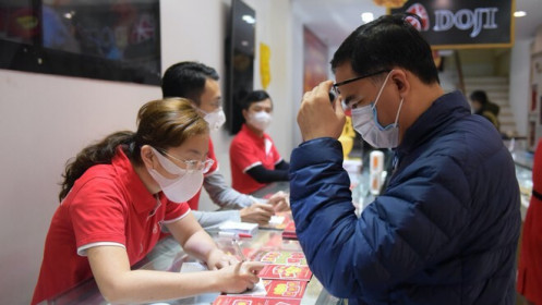 Giá vàng hôm nay 16.5.2021: Tăng gần 200.000 đồng sau một tuần
