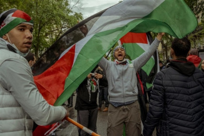 Hàng chục nghìn người biểu tình ở Pháp ủng hộ Palestine
