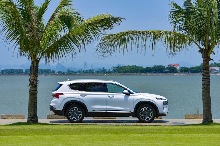 Hyundai Santa Fe 2021 chính thức ra mắt tại Việt Nam