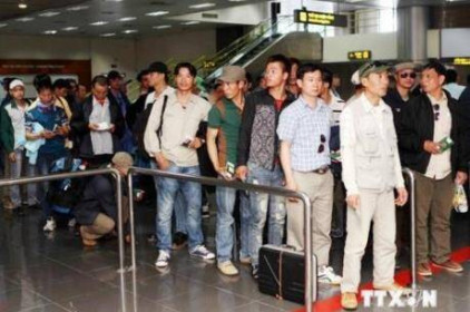 Khởi tố vụ án hàng trăm người bị lừa tới Đà Nẵng để xuất khẩu lao động “chui”