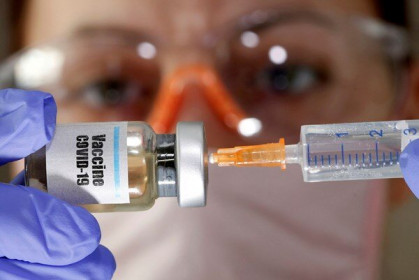 Vaccine thử nghiệm của Sanofi/GSK tạo phản ứng miễn dịch mạnh