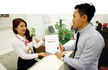 Bancassurance chờ hết “nóng”