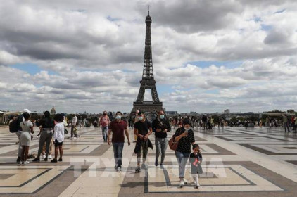 Pháp công bố kế hoạch mở cửa trở lại Tháp Eiffel