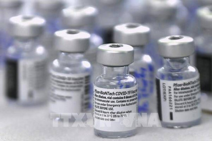 Vingroup trao tặng Bộ Y tế 4 triệu liều vaccine phòng COVID-19