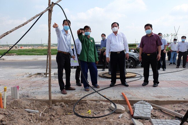 Khu tái định cư sân bay Long Thành: Những sổ hồng đầu tiên được trao tận tay người dân